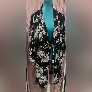 Floral Black and White Kimono
